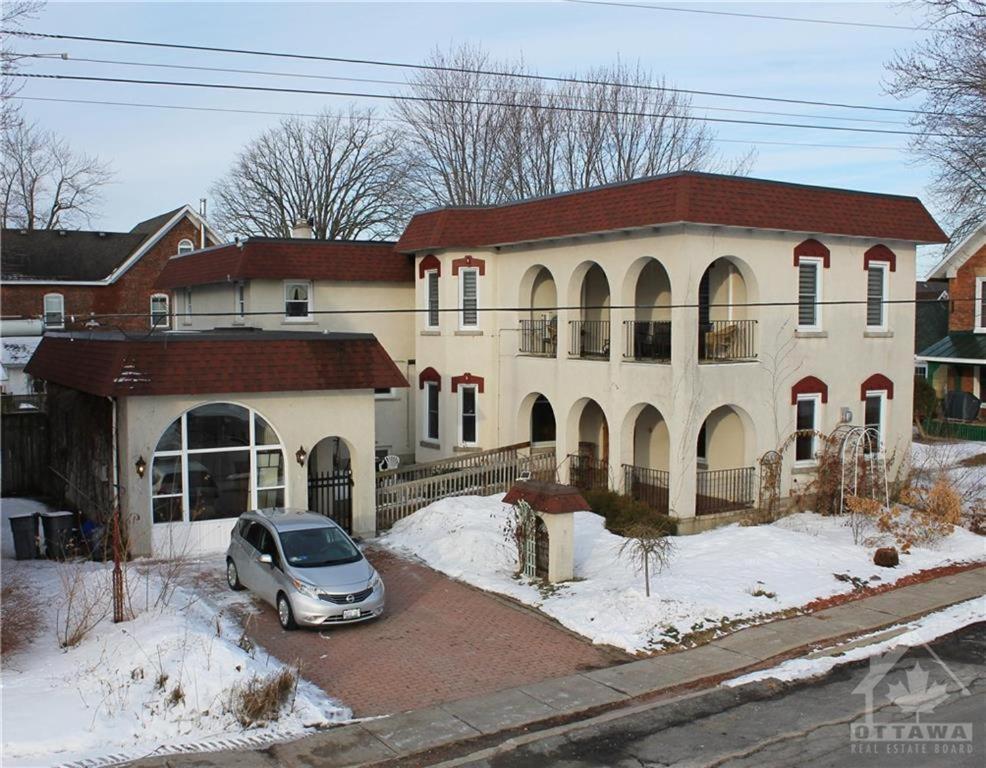 Inn By The Park Morrisburg Extérieur photo